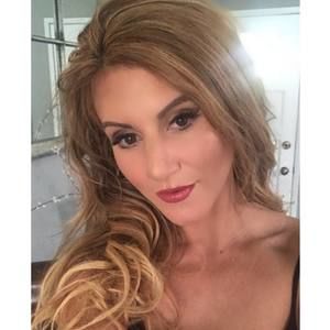 Meet your Posher, Niki